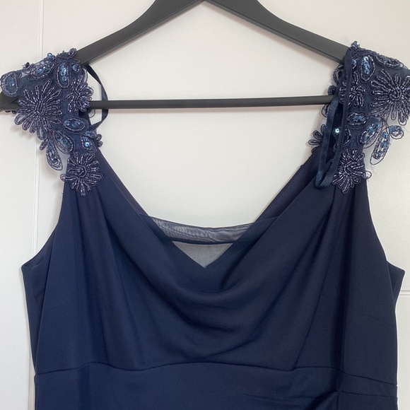 NWT Melanie Lyne beaded Gown - navy blue - Picture 4 of 5